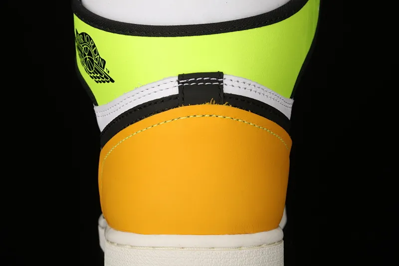 All categories Air Jordan Jordan series basketball shoes Air Jordan 1 High Air Jordan 1 Retro High OG AJ1 Joe 1 fluorescent yellow toe 555088-118